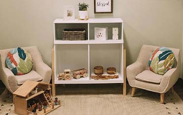 waiting room of DiSiena & Irvine Chiropractic, Brain Wellness, and Nutrition in Irvine