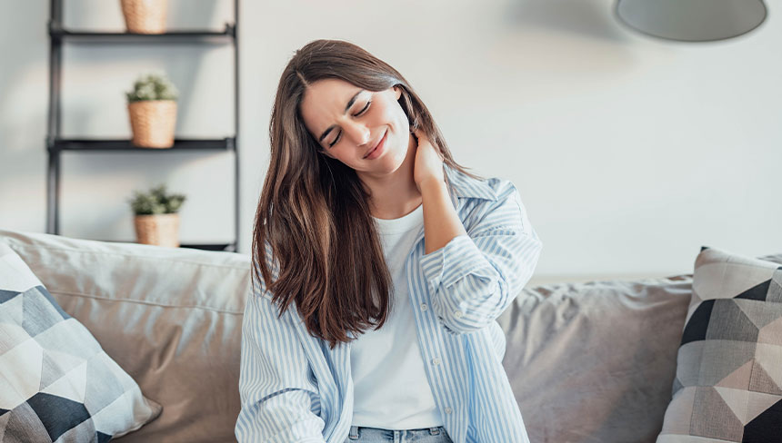 patient needing neck pain treatment in Irvine